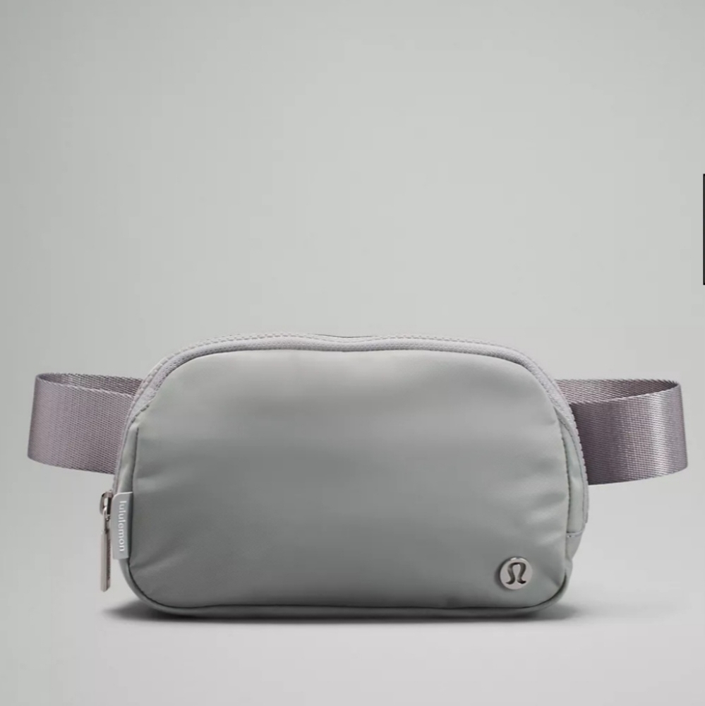 Lululemon, Everywhere Belt Bag 1L grey